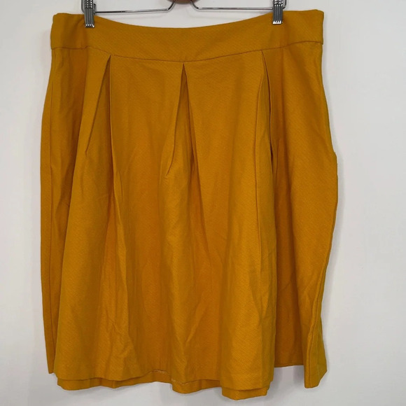 Ashley Stewart Pleated Circle Skirt in Mustard Size 18 - Picture 1 of 4